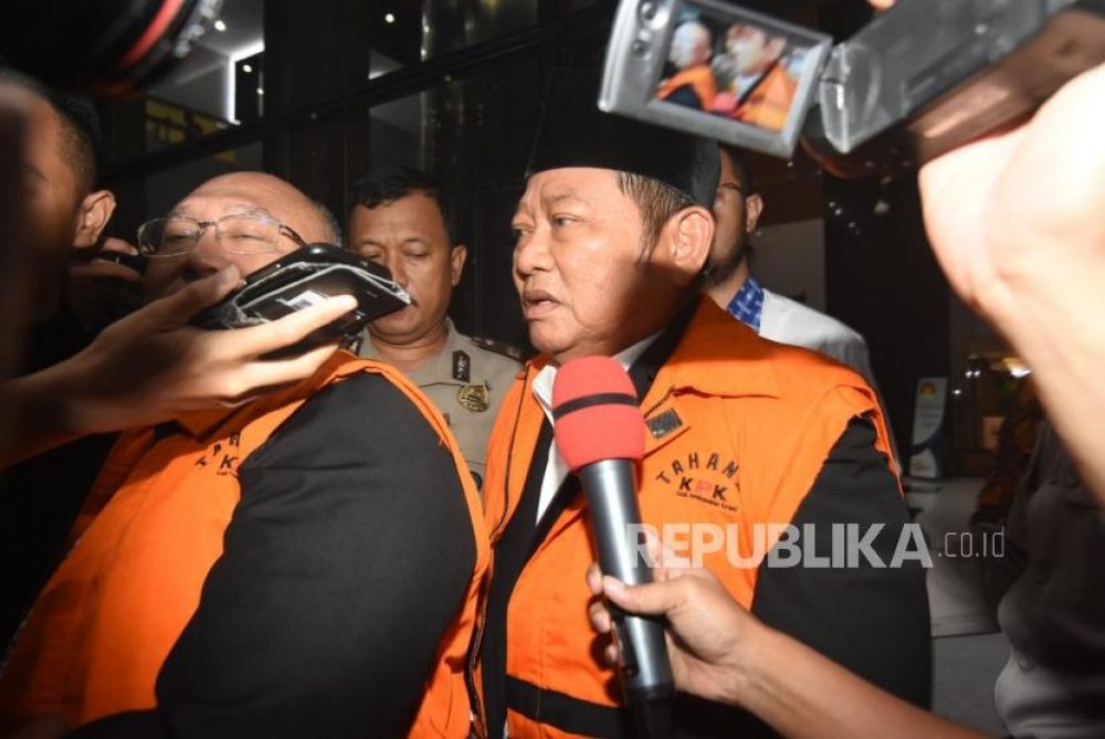 Bupati Sidoarjo Saiful Ilah usai menjalani pemeriksaan di Gedung KPK, Jakarta, Kamis (9/1/2020), (Foto: Indrianto Eko Suwarso/Antara)