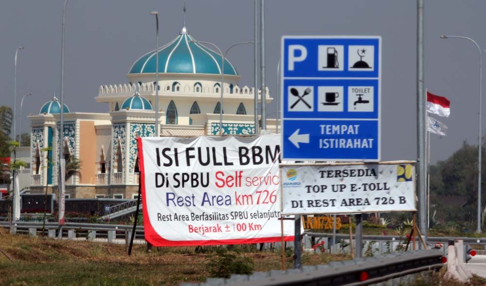 SPBU Self Service milik Pertamina itu berada di Rest Area 726 Tol Mojokerto/ Foto-foto; Budi Sugiharto-jatimnow.com