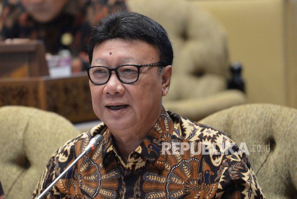 Menteri Pendayagunaan Aparatur Negara dan Reformasi Birokrasi (PAN-RB) Tjahjo Kumolo (Foto: Antara/Nova Wahyudi)

