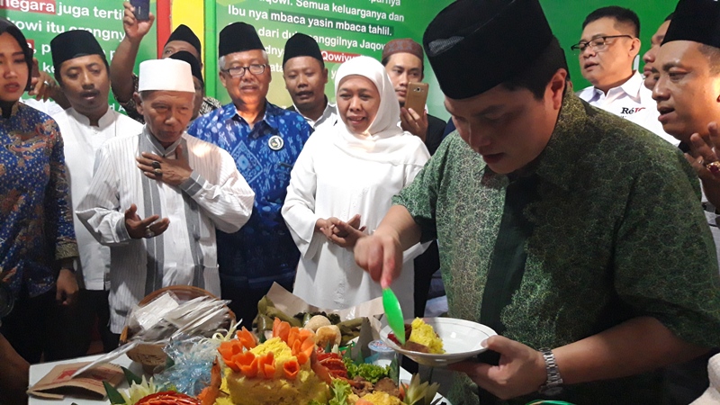 Erick Tohir dan Khofifah saat meresmikan Rumah Aspirasi JKSN, Jumat (26/10/2018).