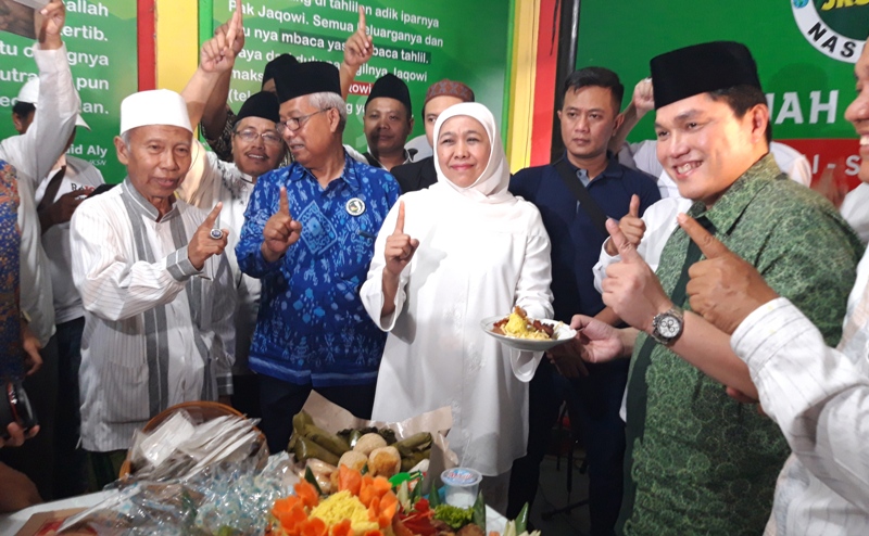 Khofifah dan Erick Tohir saat meresmikan Rumah Aspirasi JKSN.