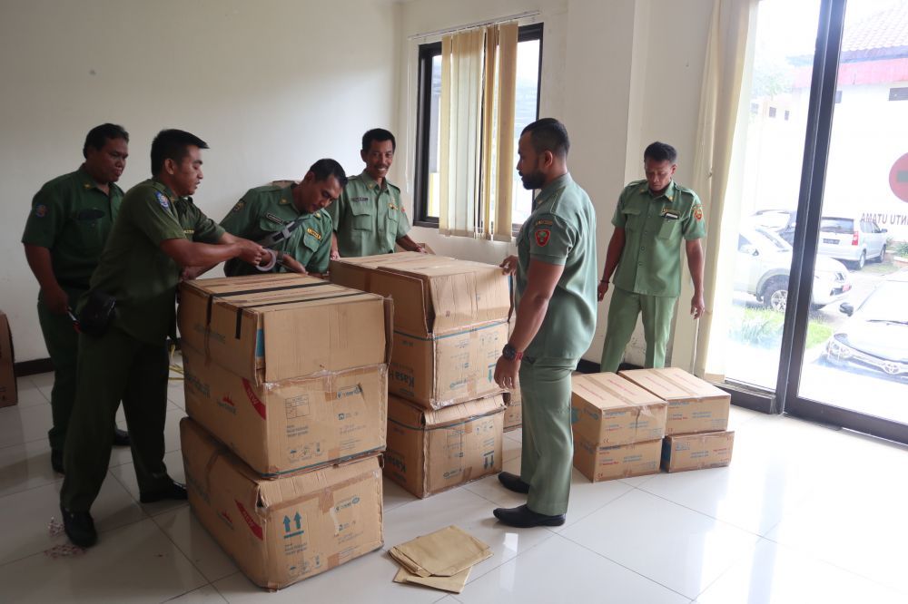 30 ribu masker dikirimkan Pemkab Ponorogo untuk PMI di Hongkong