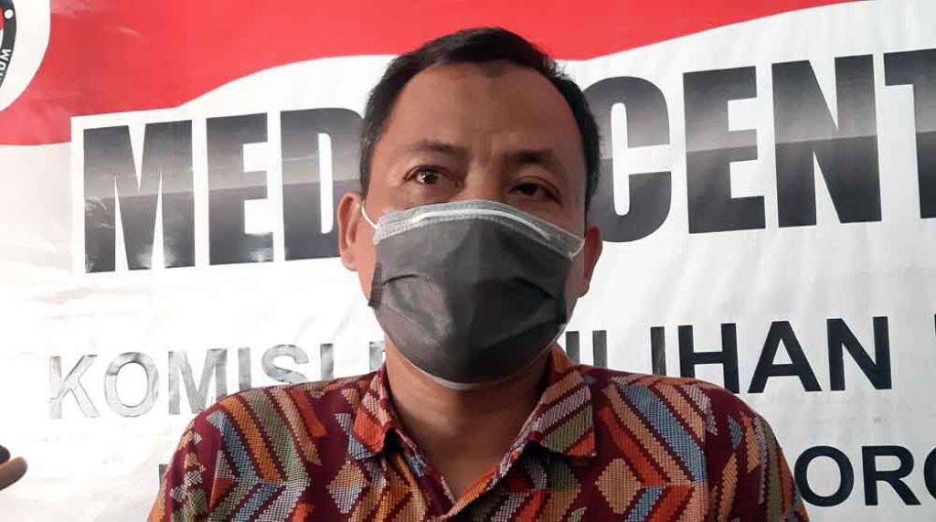 Ketua KPU Ponorogo, Munajat 