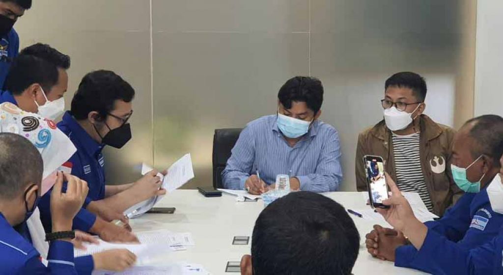 DPP Partai Demokrat terima pendaftaran bakal calon ketua DPD Jatim Bayu Airlangga (Foto/istimewa)