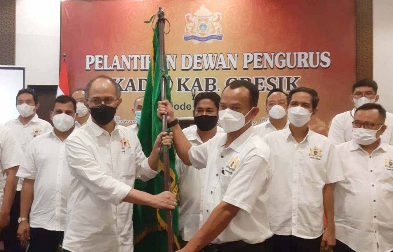 Pelantikan Kadin Gresik (Foto: istimewa)