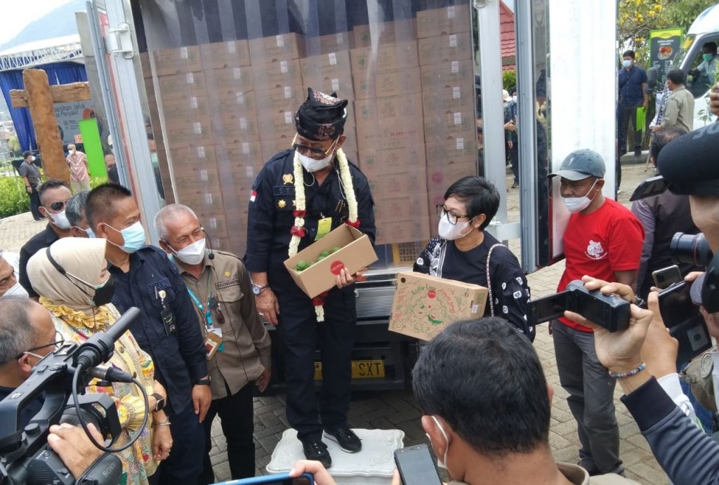 Saat CEO PT Nusantara Segar Global, Margareta Astaman bersama Menteri Pertanian Sahrul Yasim Limpo beberapa waktu lalu. (Foto: Galih Rakasiwi/jatimnow.com)