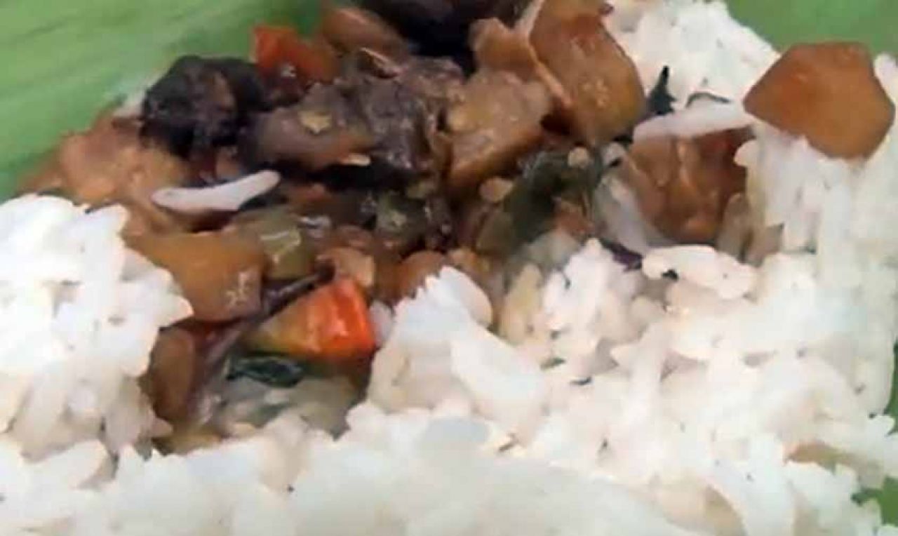 Mencicipi Lezatnya Bekamal, Olahan Daging Fermentasi Suku Osing di Banyuwangi