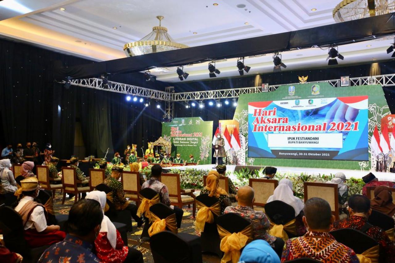 Hari Aksara Internasional di Banyuwangi.