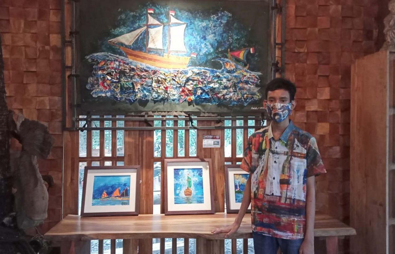 Ariel dan karya lukisnya yang menakjubkan