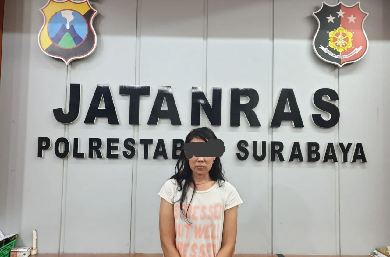 Pelaku saat di Polrestabes Surabaya. (Foto: Istimewa)