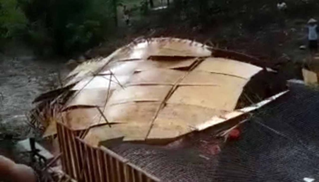 Bencana Alam di Magetan, Pohon Tumbang hingga Jembatan Sedang Dibangun Hanyut