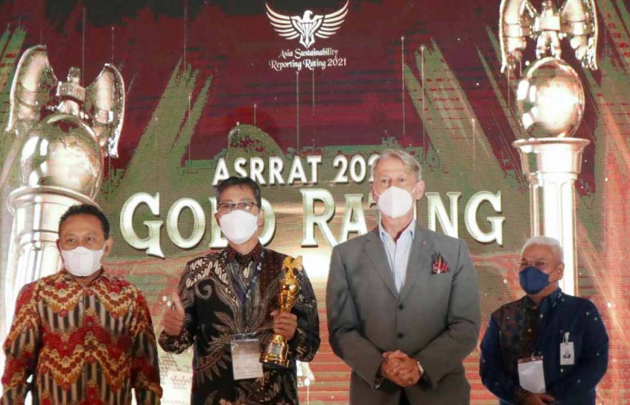 Bank Jatim Raih Penghargaan Gold Rank ASRRAT 2021