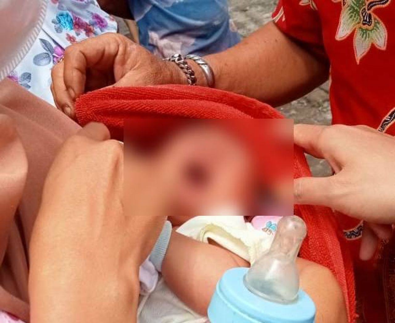 Bayi yang ditemukan dirawat di Puskesmas Balongbendo (Foto: istimewa)