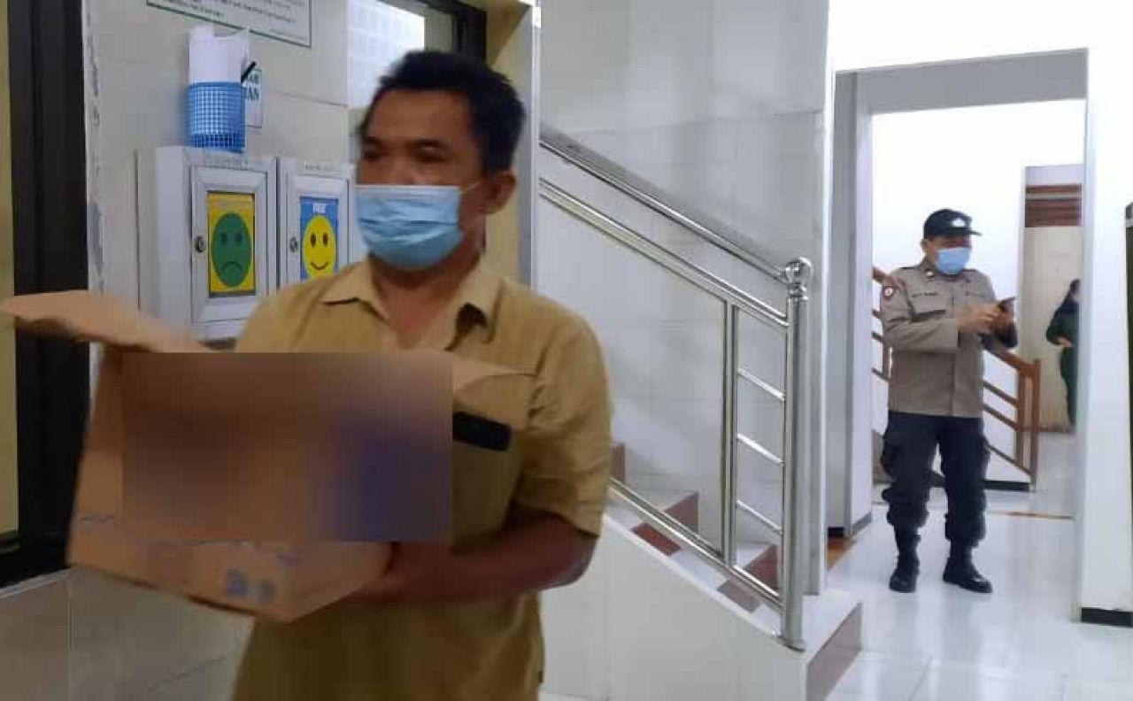 Bayi yang ditemukan dibawa ke rumah sakit