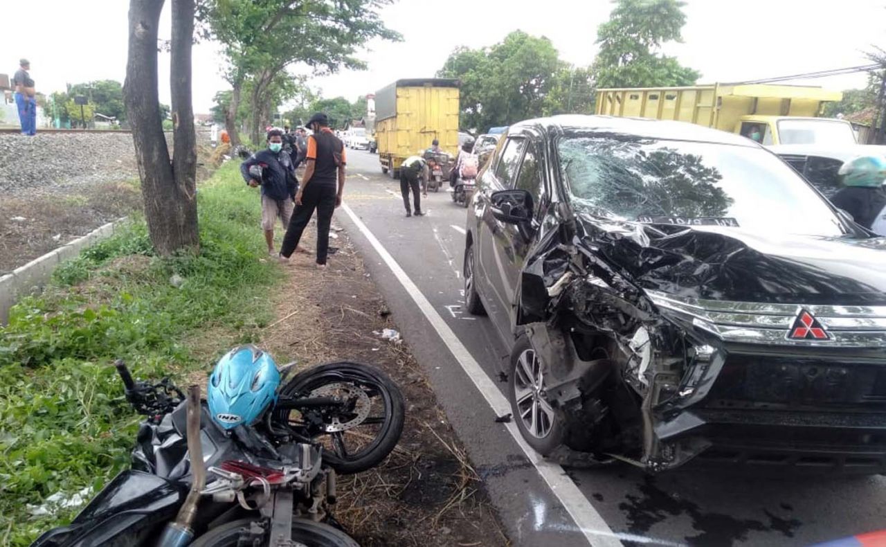 Lokasi kecelakaan di Pasuruan yang mengakibatkan biker tewas (Foto: Istimewa)