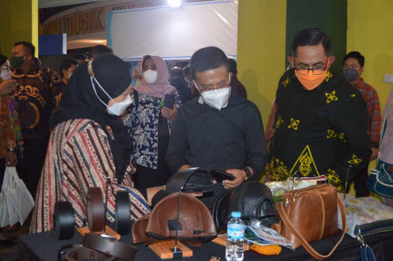 Pembukaan Expo Pariwisata Hybrid Event 2021 di Kota Batu