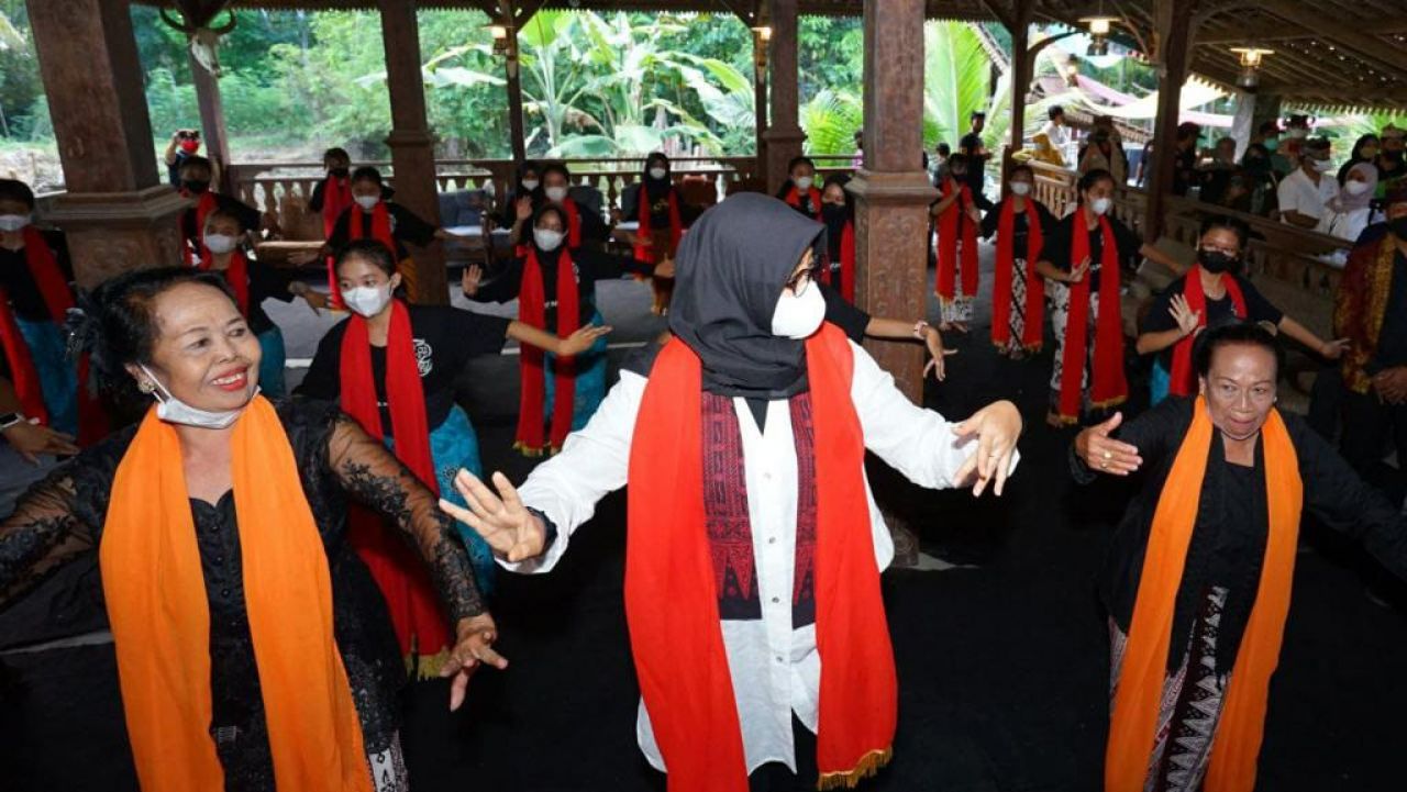 Maestro mengajar di Banyuwangi (Foto: istimewa)