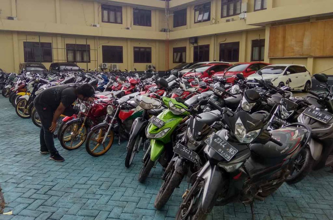 Motor yang terjaring razia di Mojokerto (Foto: Achmad Supriyadi/jatimnow.com)