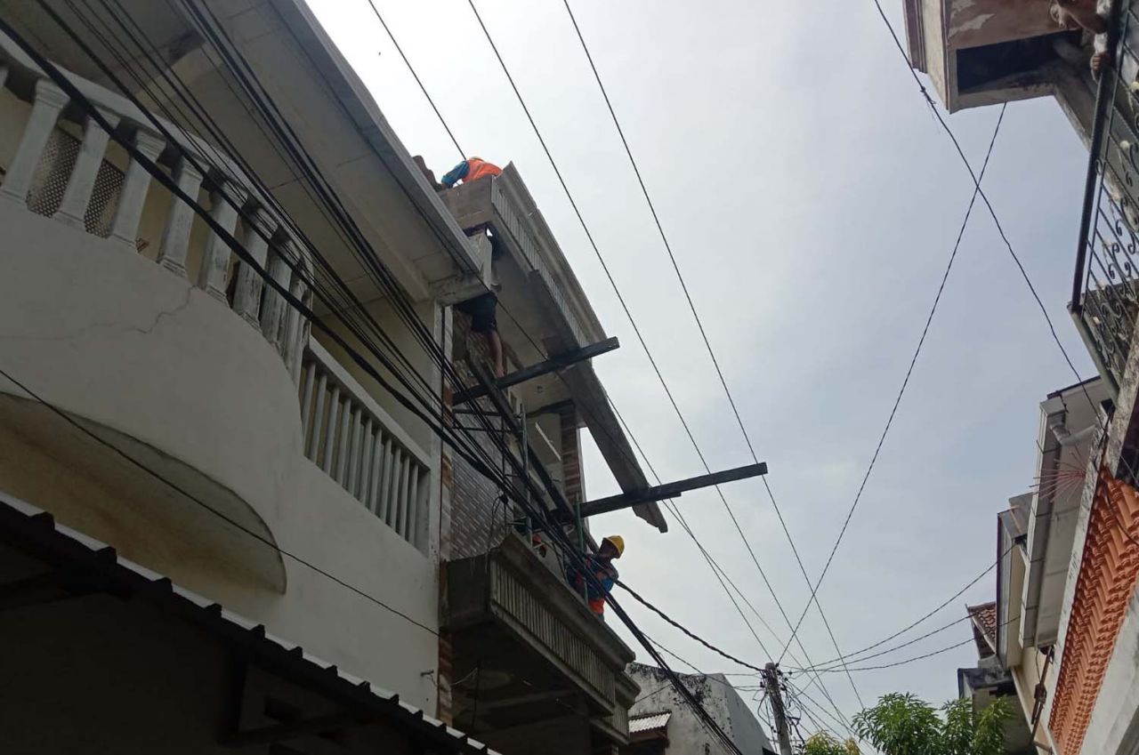 Lokasi pemuda di Surabaya terluka akibat tersengat listrik