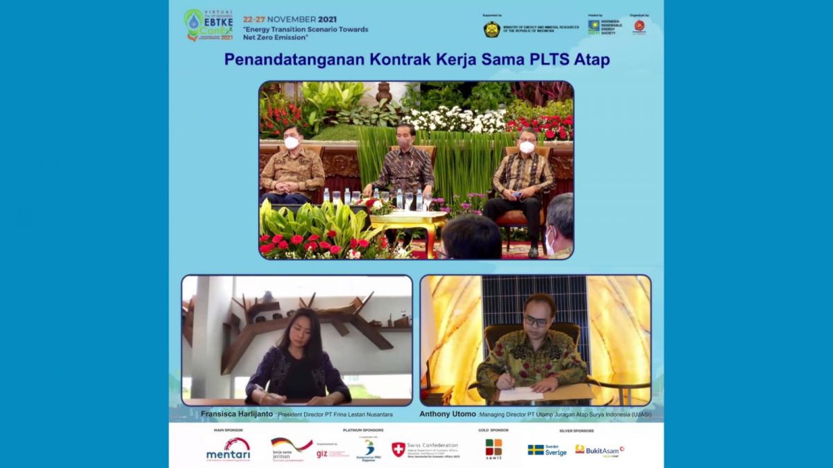 Penandatangan kontrak kerja sama PLTS Atap dengan PT Frina Lestari Nusantara.