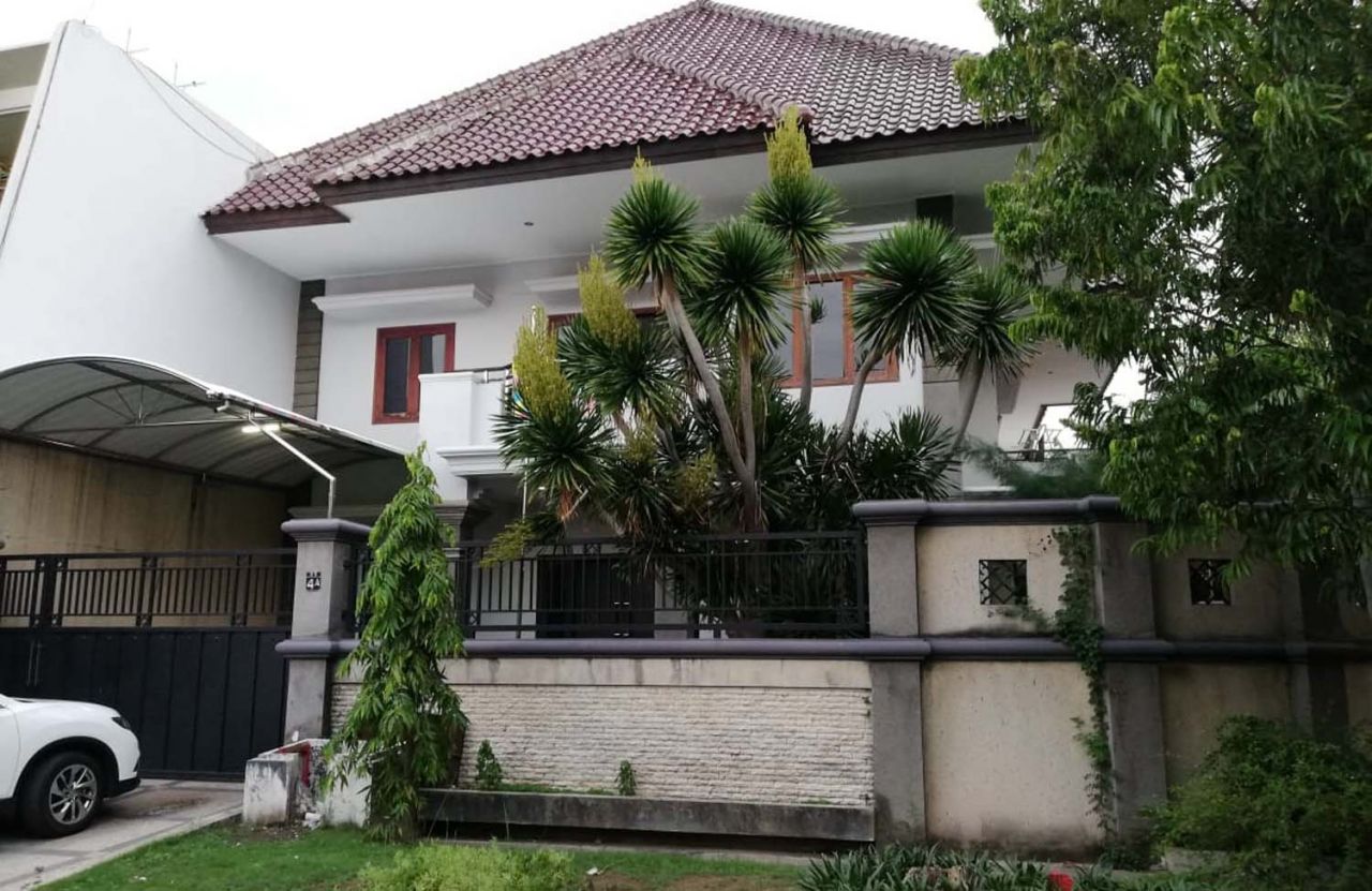 Rumah Rp 14 miliar di Surabaya yang disebut dilelang sepihak