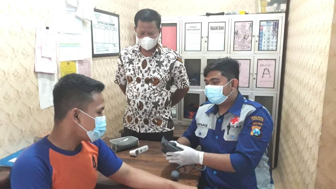 Tampang Joddy, sopir Vanessa Angel saat ditahan di Polres Jombang (Foto-foto: Dok. Polres Jombang)