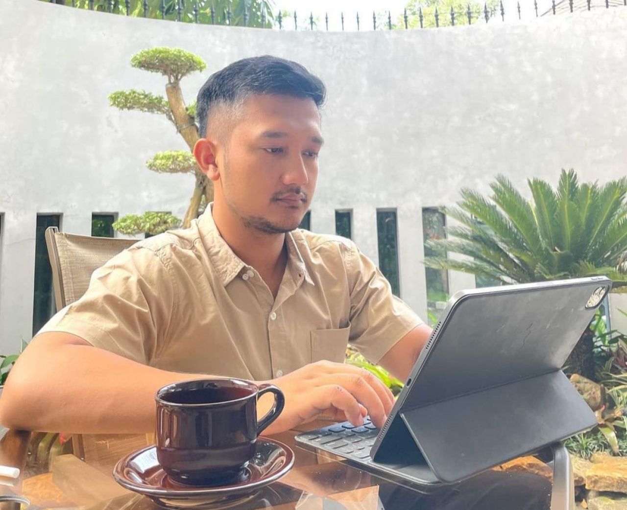 Tom Liwafa, pebisnis muda Surabaya. (Foto: dokumentasi pribadi Tom)