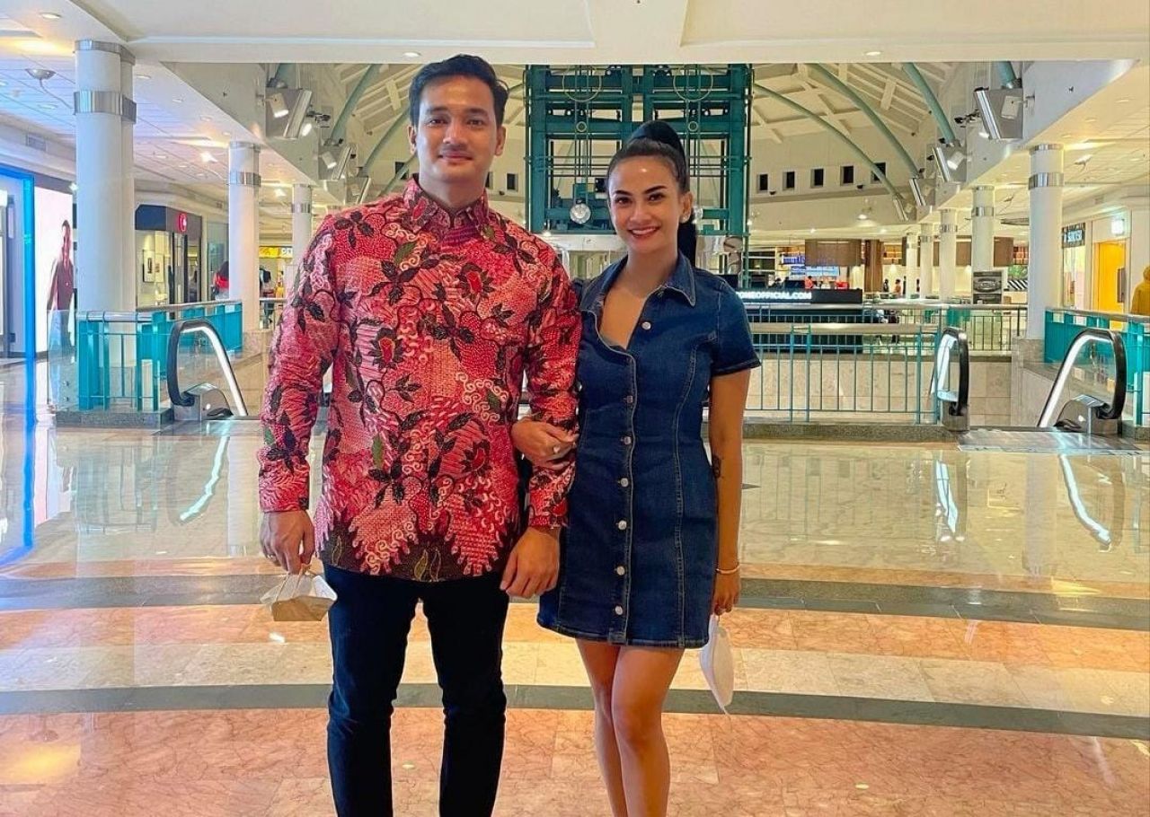 Vanessa Angel dan Bibi, suaminya (Foto: Instagram @vanessaangelofficial)