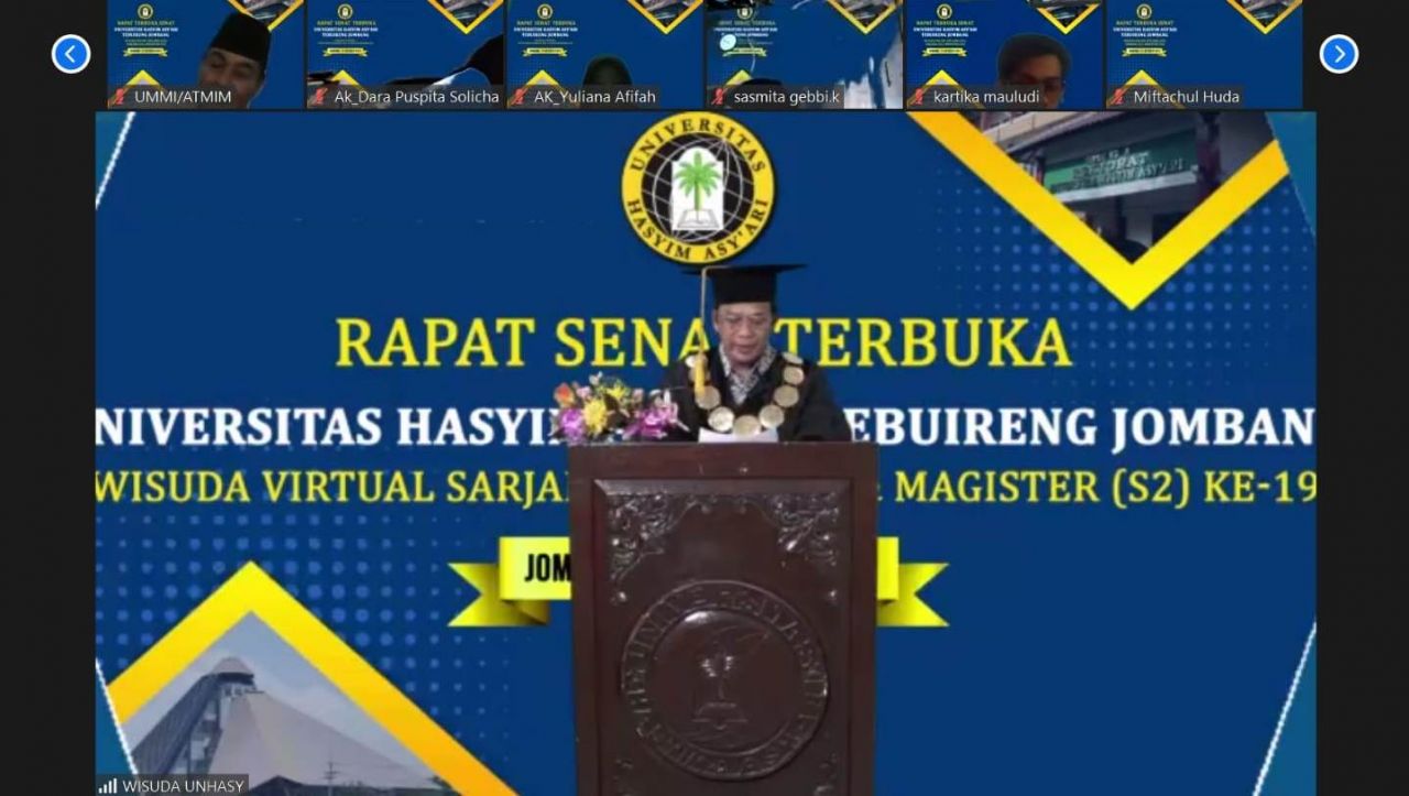 Wisuda Universitas Hasyim Asy'ari Tebuireng, Jombang.
