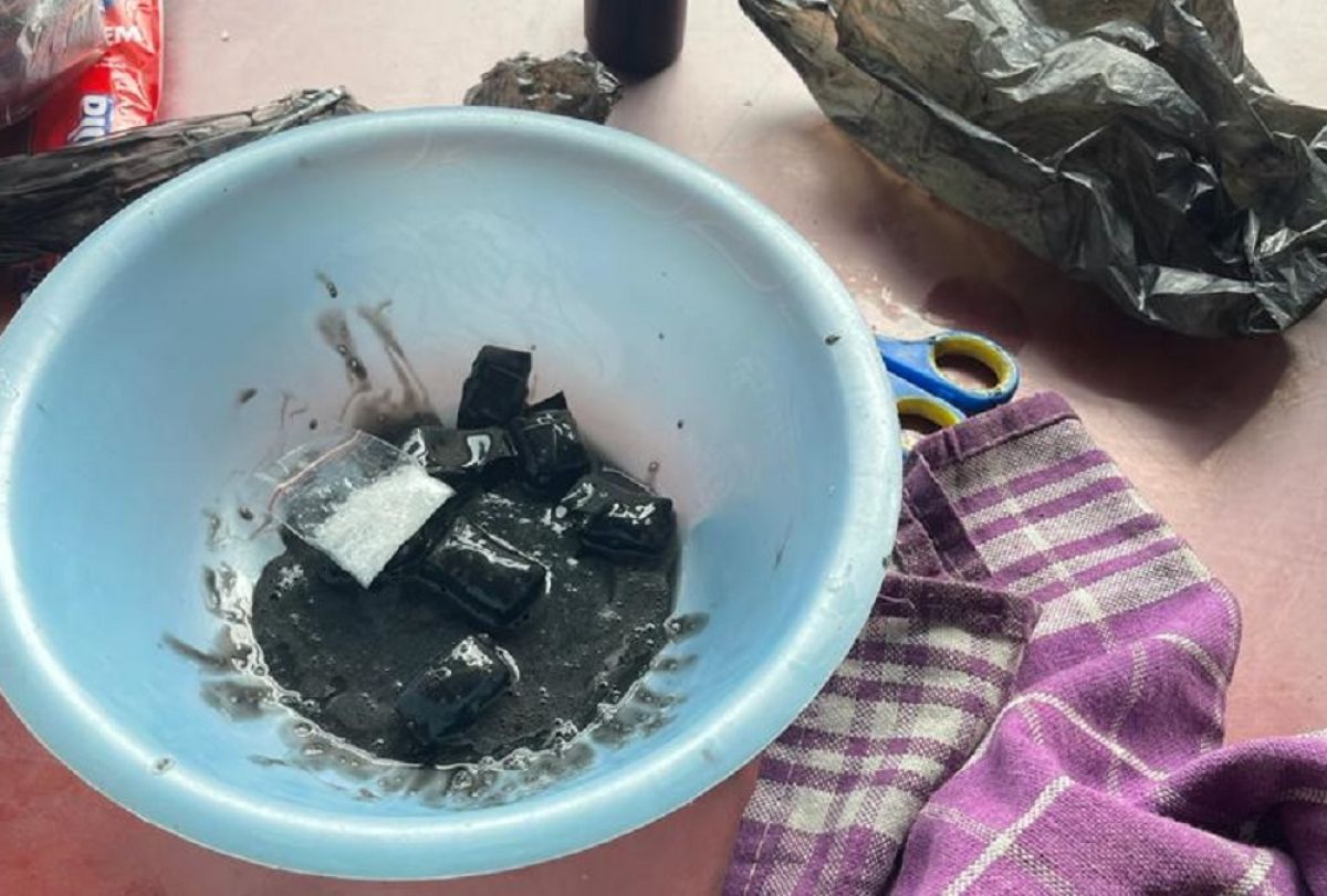 Barang bukti sabu dalam kemasan sampo yang hendak diselundupkan dalam Rutan Medaeng. (Foto: Humas Kanwil Kemenkumham Jatim/jatimnow.com)