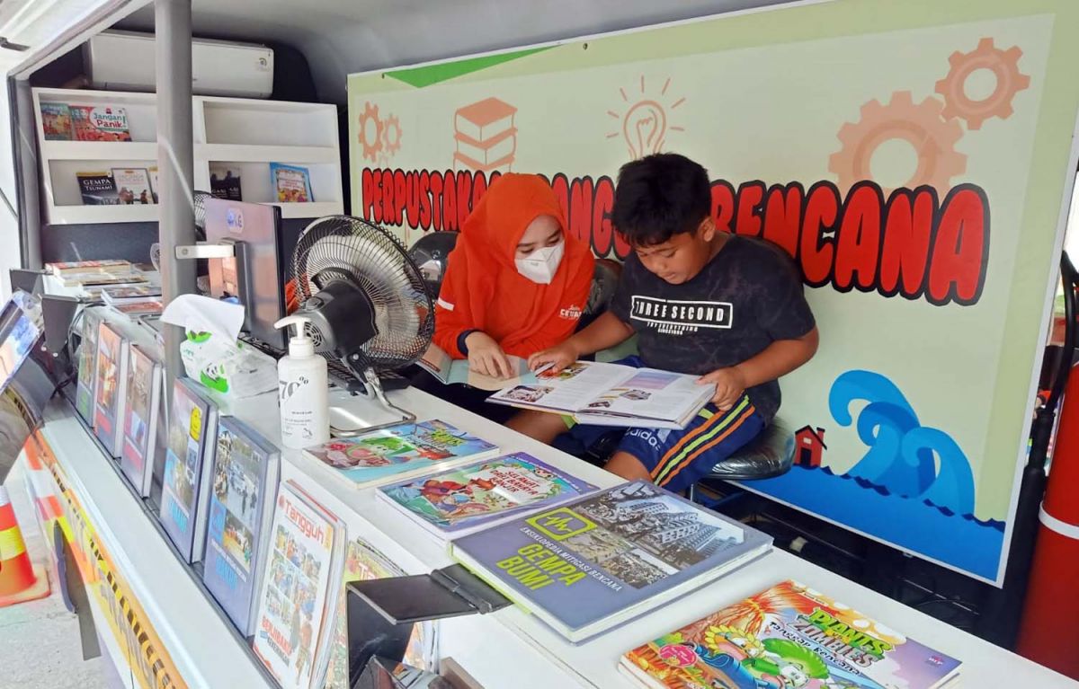 Dapur umum untuk anak dan balita pengungsi erupsi Semeru di Lumajang (Foto-foto: Pemprov Jatim)