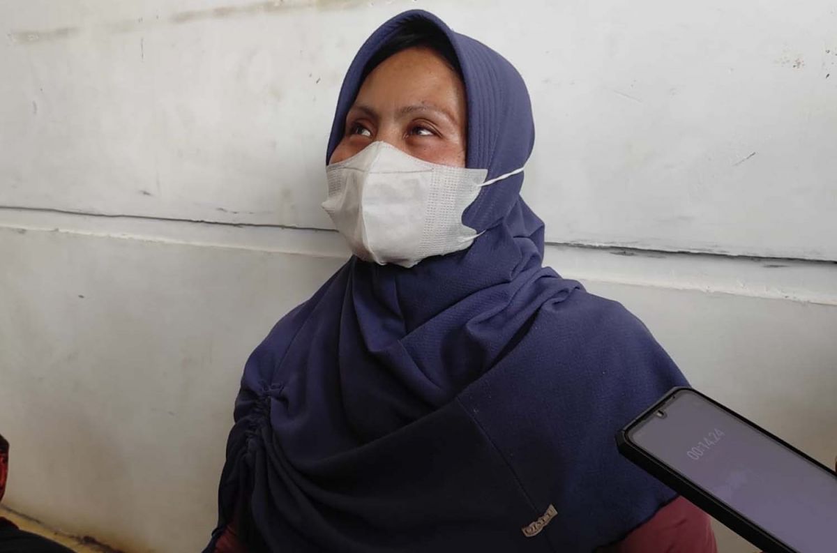 Marwatun, ibu NSG (Foto: Achmad Supriyadi/jatimnow.com)