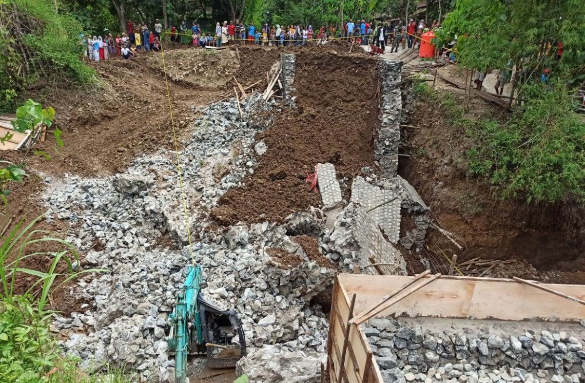 DPUPP Putus Kontrak Pelaksana Proyek Jembatan Ambrol di Ponorogo