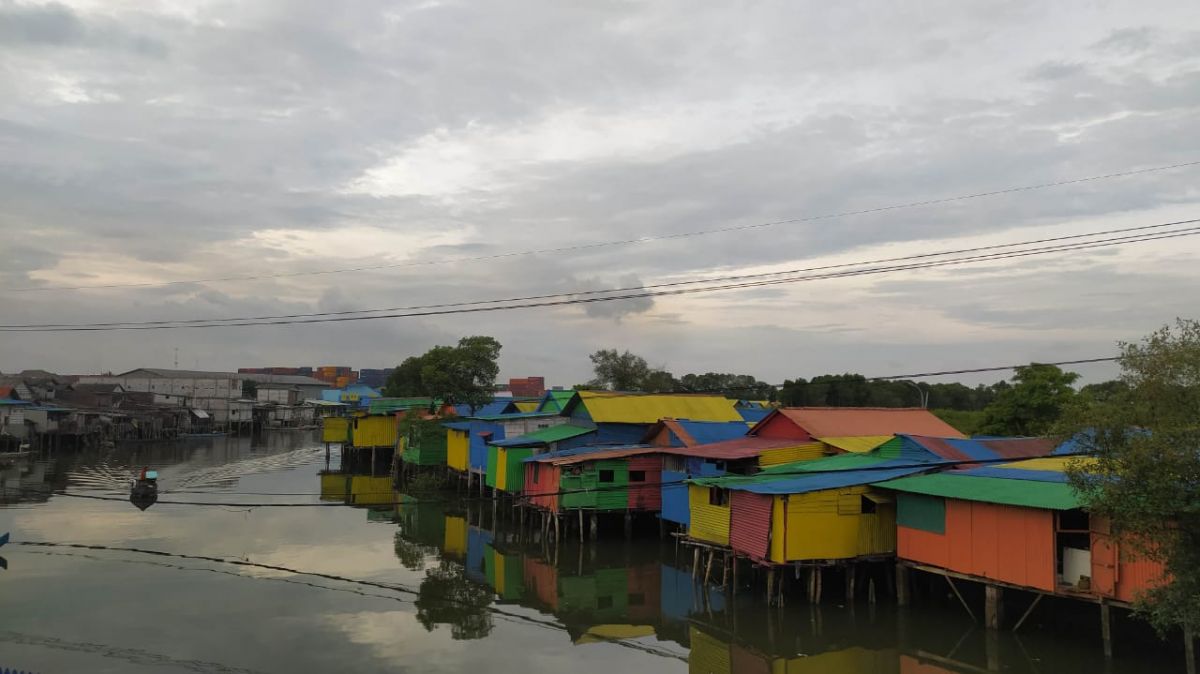 Kampung Warna-warni Greges Timur,  yang berada di wilayah Surabaya barat. (Foto: Shella Shofiyannajah/jatimnow.com)