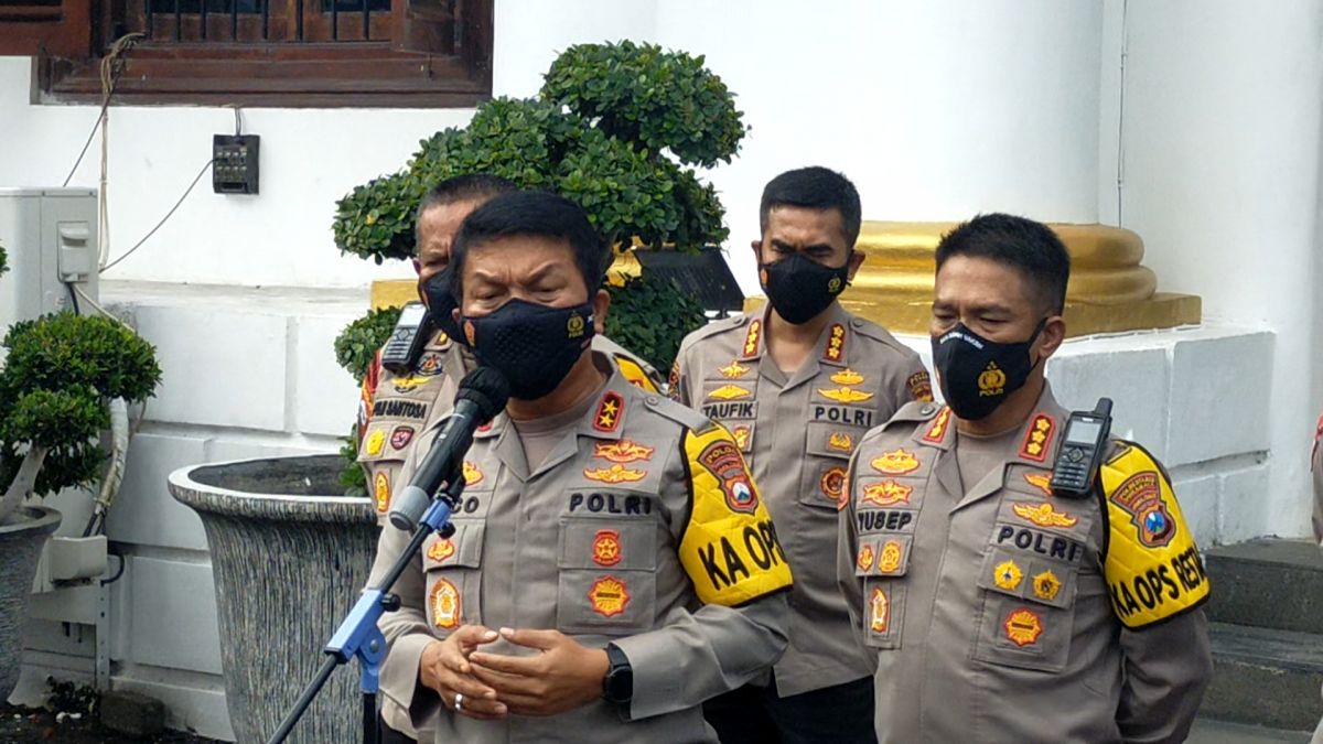 Kapolda Jatim Irjen Nico Afinta saat memaparkan pola pengamanan Nataru di Mapolrestabes Surabaya. (Foto: Farizal Tito/jatimnow.com)