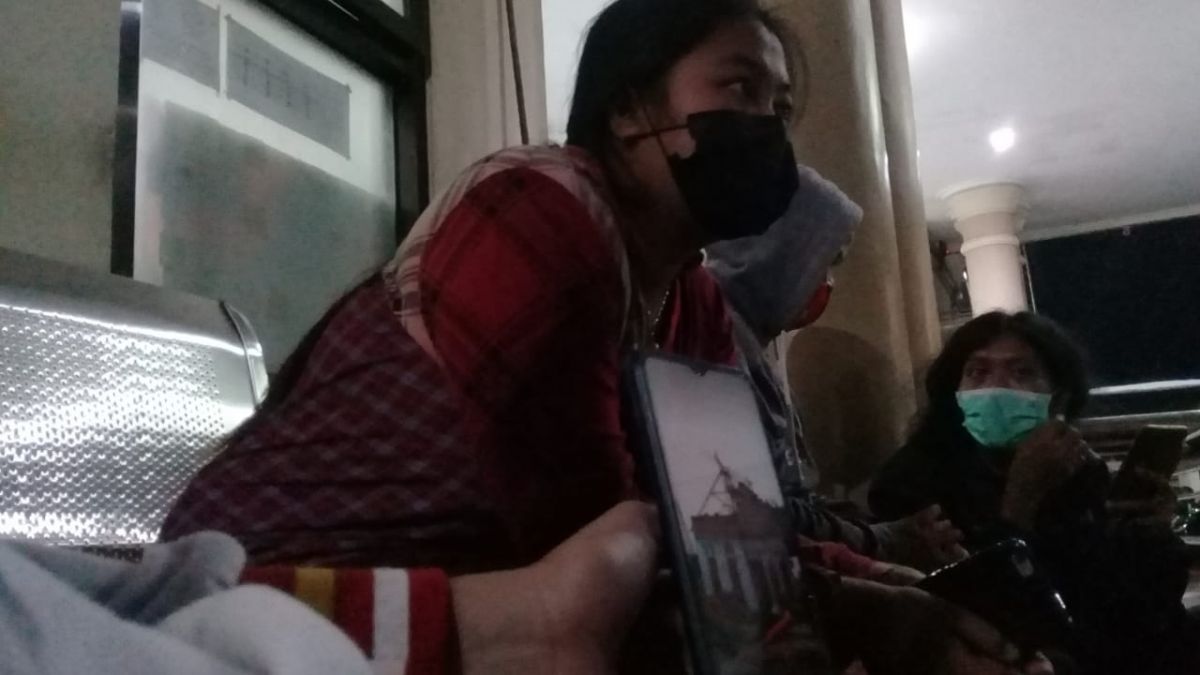 Warga korban erupsi Gunung Semeru di RUSD dr Haryoto Lumajang. (Foto:  Mahfud Hidayatullah)