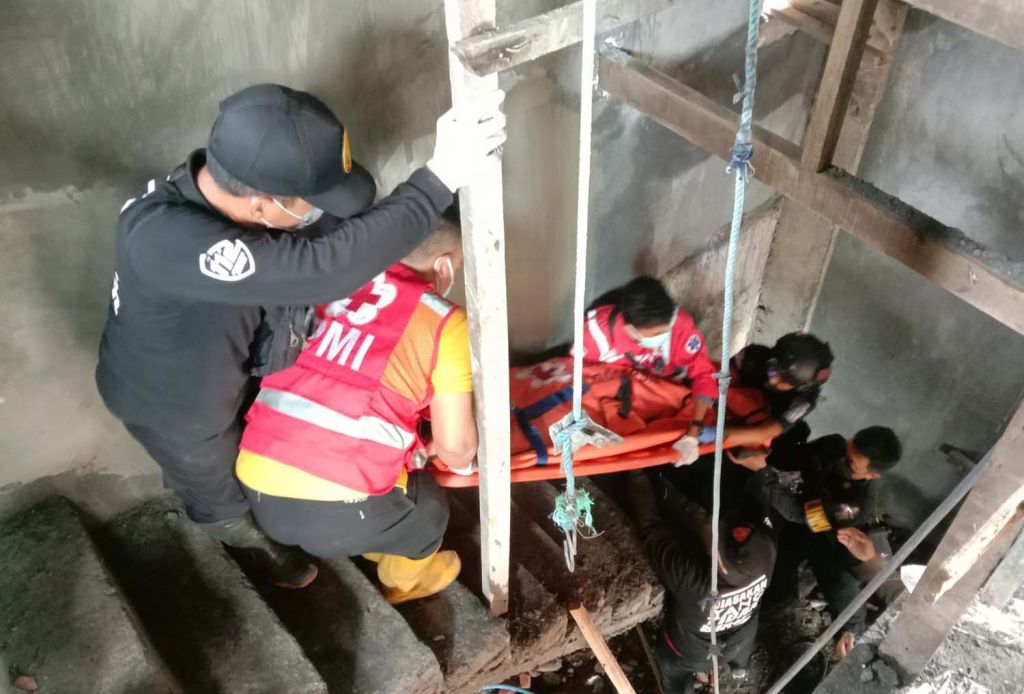 Pekerja Bangunan di Surabaya Tewas Tersengat Listrik