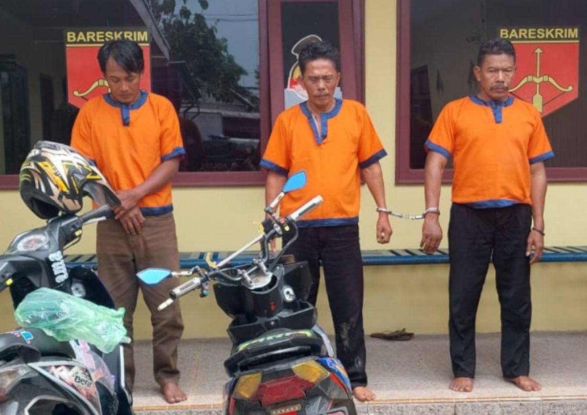 Pencuri plat tembaga, dibekuk polisi. (Foto: Istimewa)