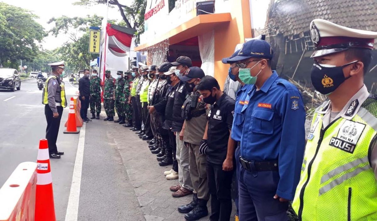 Pospam Nataru Tanggap Bencana yang dibangun Polsek Sukolilo