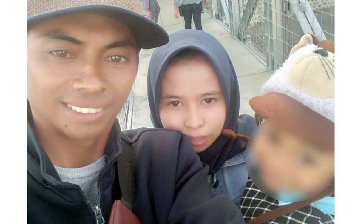 Rumini (tengah) semasa hidup bersama Imam Syafii suaminya dan anaknya (Foto: Suami Rumini, Imam Syafii for jatimnow.com)