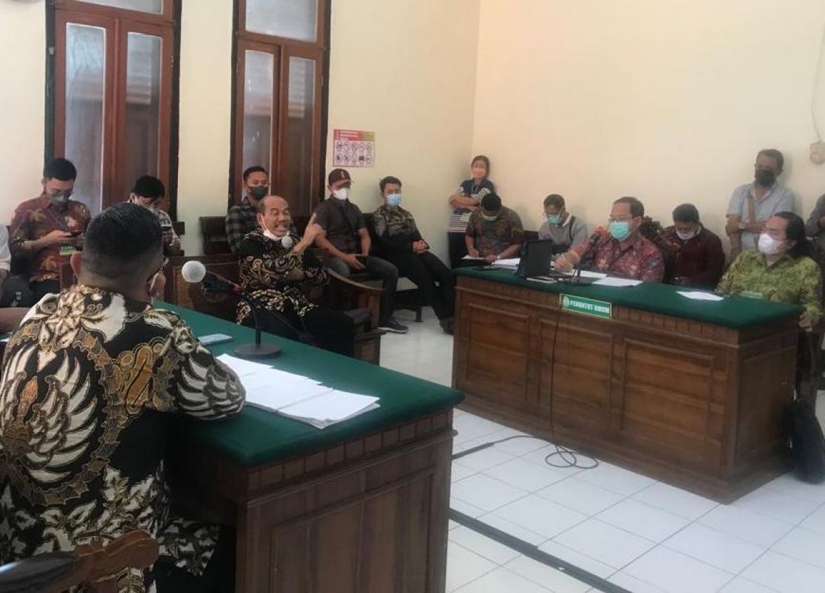 Sidang sengketa lahan di PN Surabaya, agenda keterangan saksi ahli. (Foto: Zain Ahmad/jatimnow.com)