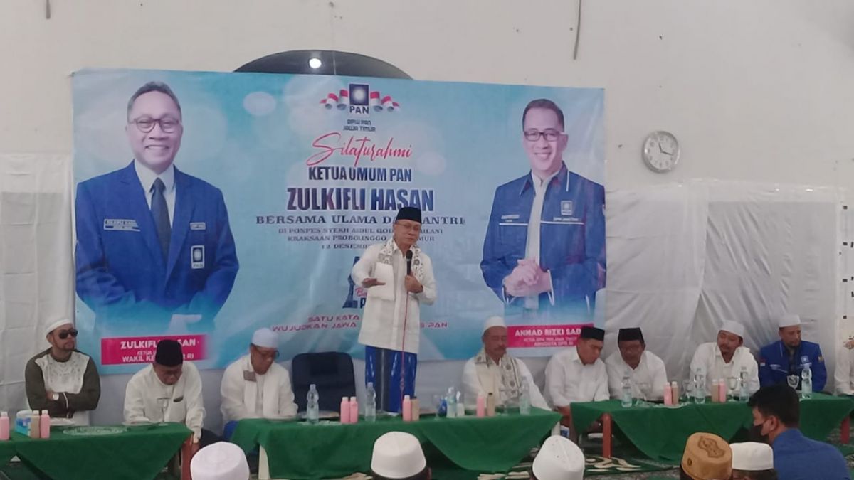 Zulhas saat silaturahmi di Pondok Pesantren Syekh Abdul Qodir Al Jailani, Probolinggo. (Foto: Mahfud Hidayatullah/jatimnow.com)