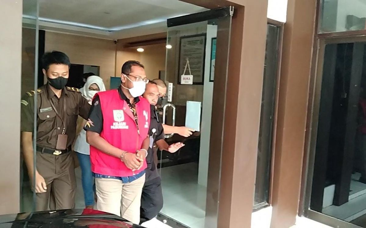 Helmi, anggota DPRD Kota Pasuruan ditahan Kejaksaan terkait kasus penipuan. (Foto: dok Kejari Pasuruan for jatimnow.com)