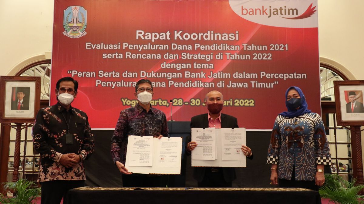 Bankjatim gandeng Dinas Pendidikan dalam penyaluran dana BOS. (Foto: Dok bankjatim/jatimnow.com)