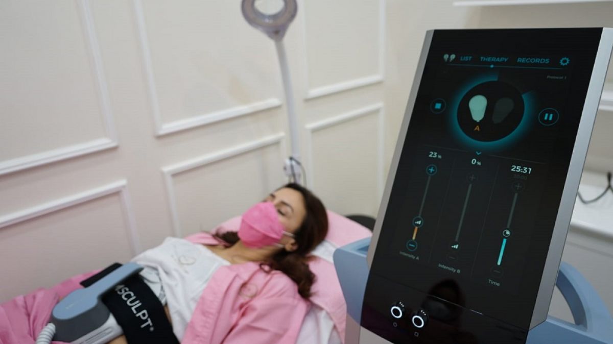 Untuk mengecilkan perut saat ini bisa dilakukan dengan mudah. (Foto: Farizal Tito/jatimnow.com)