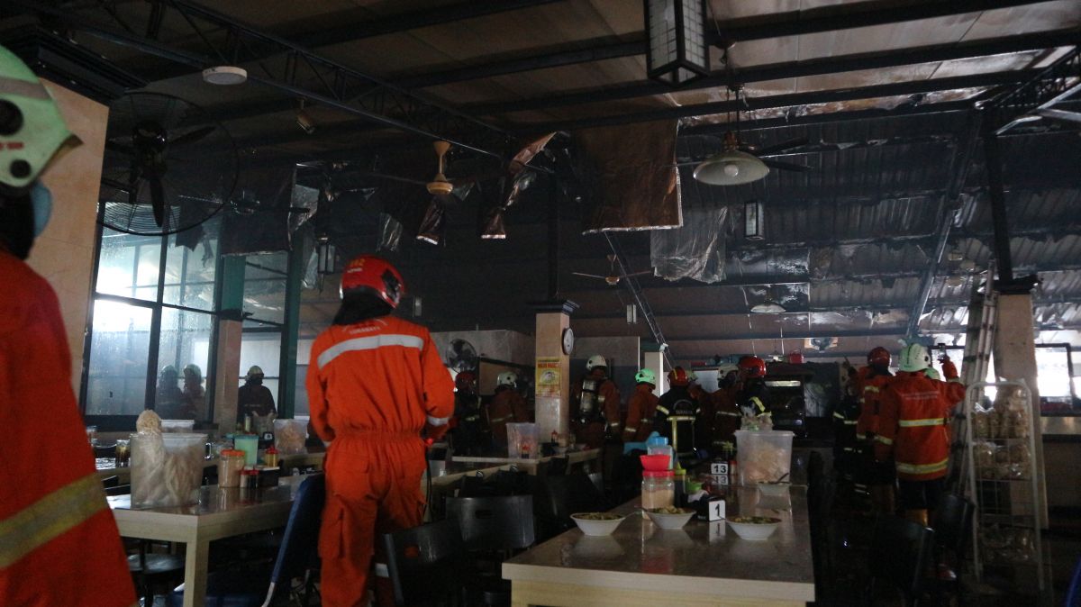 Penampakan Restoran Soto Cak Har pascakebakaran (Foto-foto: Fajar Mujianto/jatimnow.com)