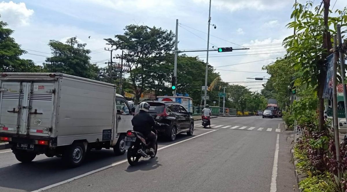 Lokasi pembegalan di Jalan Raya Pagerwojo, Sidoarjo. (Foto: Achmad Supriyadi/jatimnow.com)