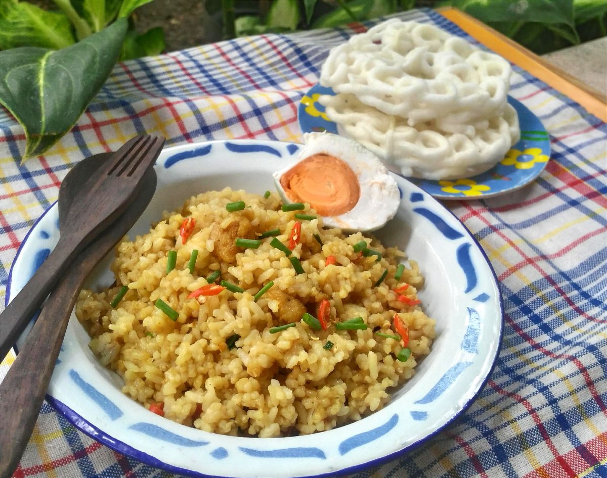 Nasi goreng Jawa, masuk daftar resep paling dicari di pencarian Google. (Foto-foto: Arina Pramudita/jatimnow.com)