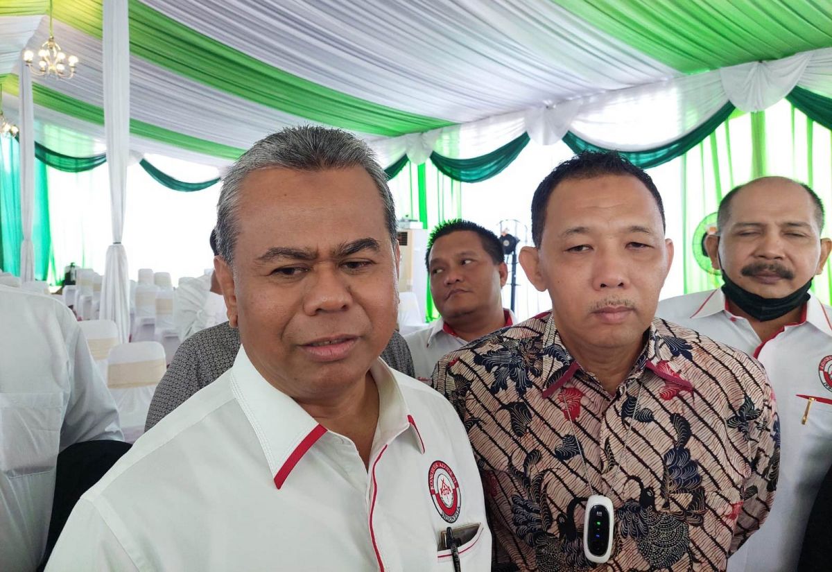Wakil Dewan Kehormatan DPP KAI, Ahmad Rubai dan Ketua DPD KAI Jatim, Abdul Malik.