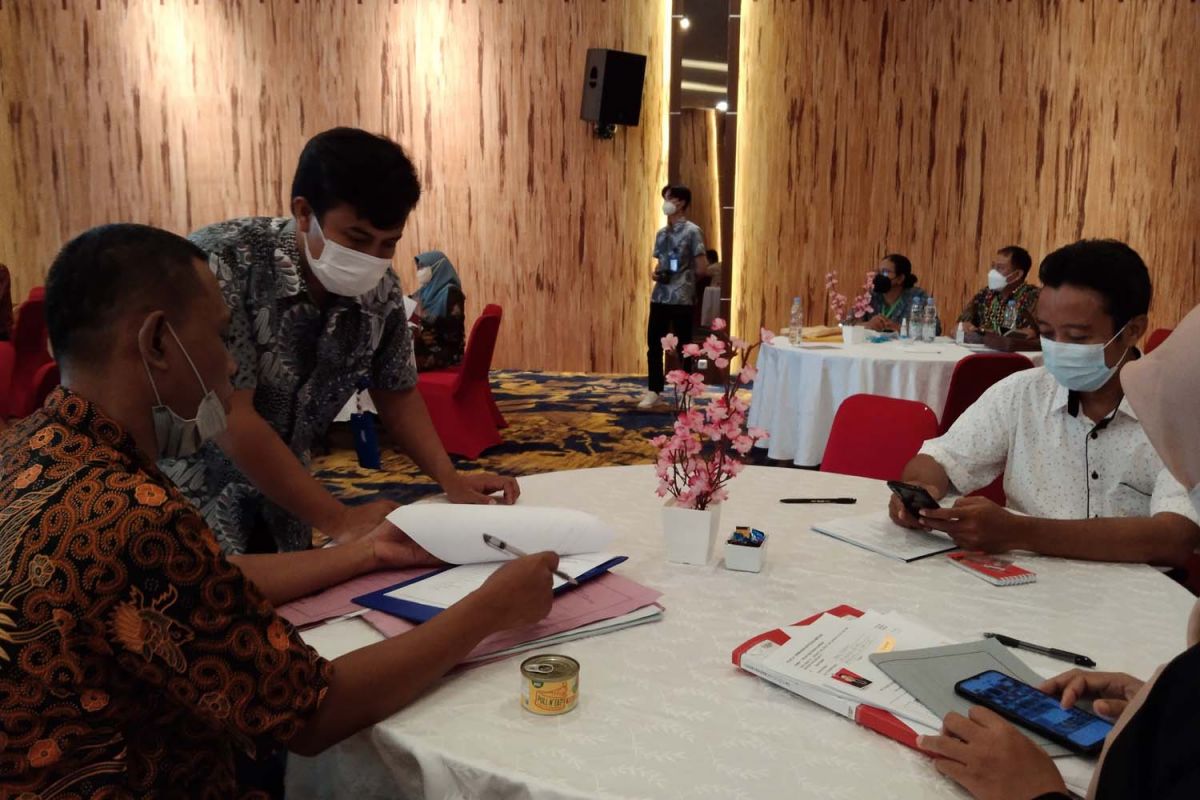 Uji kompetensi kurasi yang diselenggarakan Kadin Jatim di Kota Batu (Foto: Galih Rakasiwi/jatimnow.com)